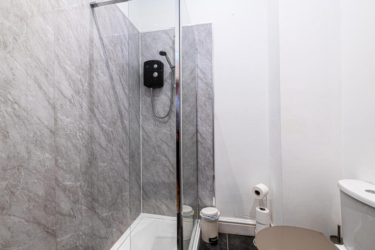 Two Bedroom Holiday Apartment Colwyn Bay Eksteriør billede